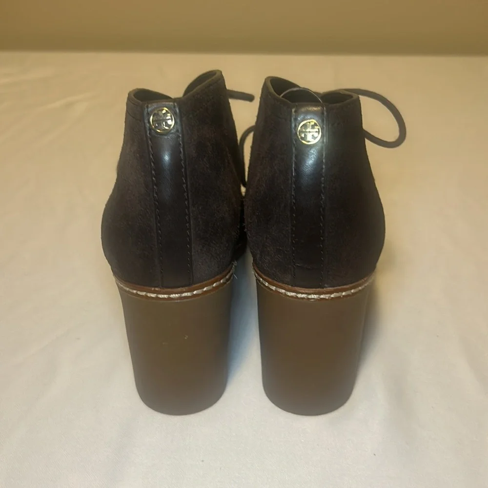 Like New Tory Burch Hilary Brown Suede Lace Up Ankle Booties Women’s Size 9.5 M - Picture 5 of 16